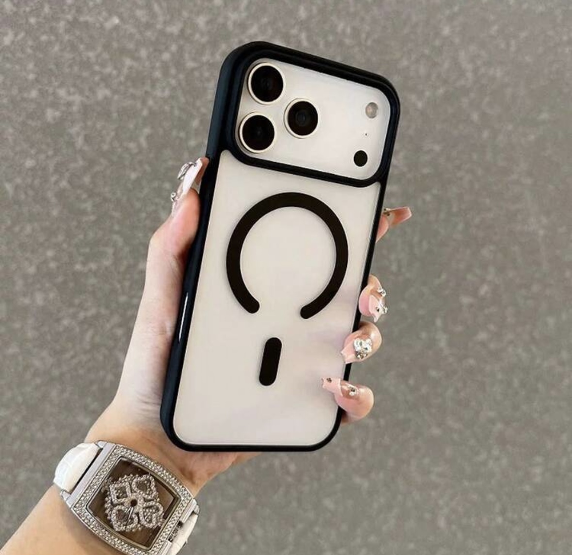 CAPA IPHONE 17 RO MAX BRANCA